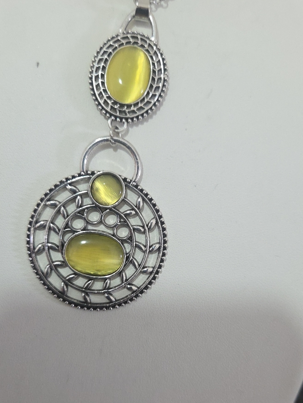 Paparazzi Hook Vine And Sinker Yellow Necklace NWT